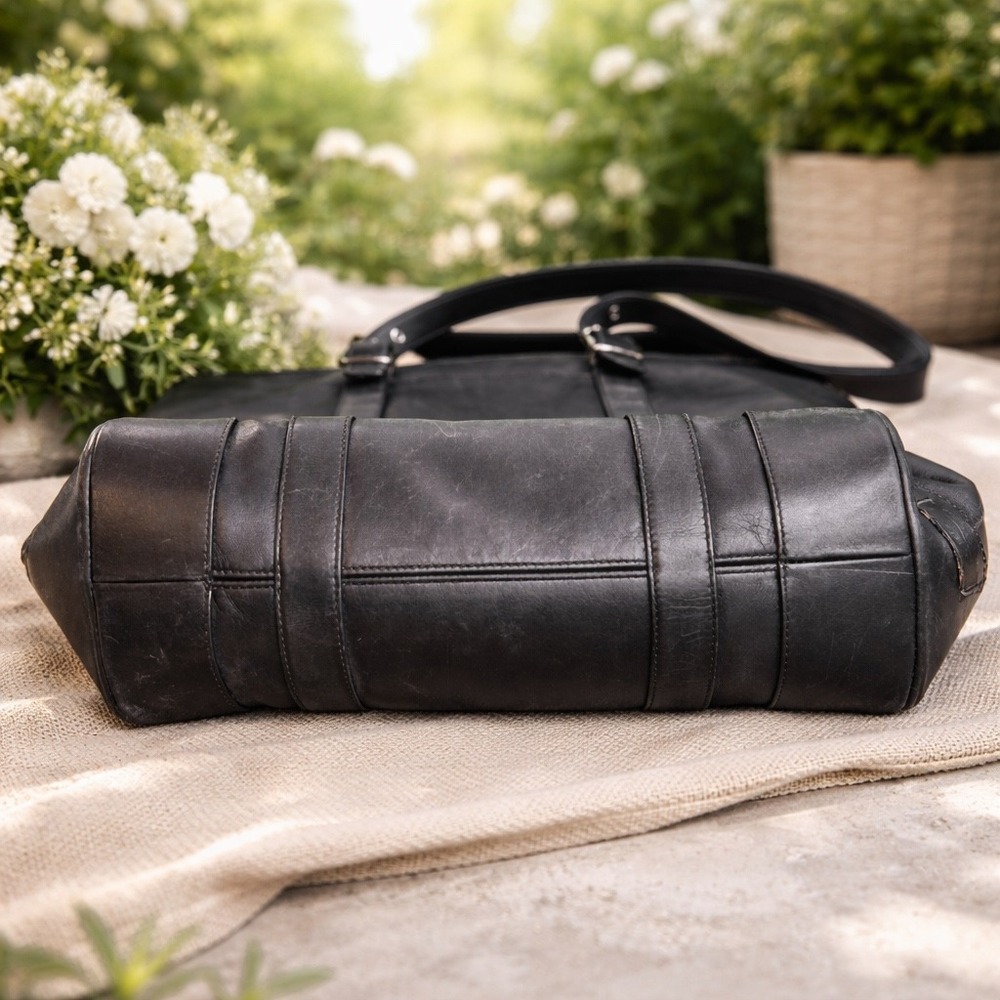 Coach Hampton Black Leather Tote Bag Buckle Straps 9213 - Picture 3 of 10